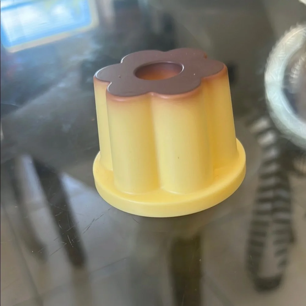 Yellow and Brown Flower-Shaped Mold